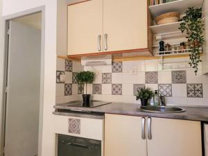 Appartement 5 couchages + jardin à 150m des plages