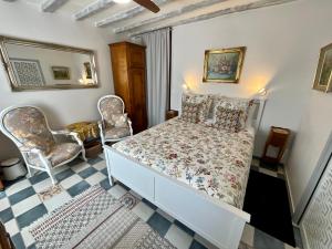 B&B / Chambres d'hotes Sans Souci Bed and Breakfast Luxe Heated Pool and Restaurant : photos des chambres