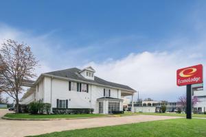 Econo Lodge Branson Theater District