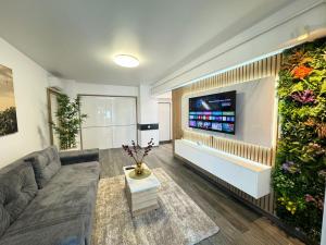 Luxury Glam Apartments Central Adress Bucuresti with Parking