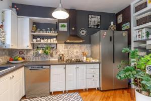 Dog Friendly Home M - Happy Rentals 