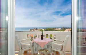 Stunning Apartment In Rab With Kitchen