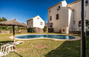 Stunning Apartment In Estepona