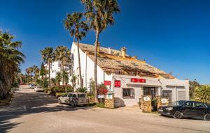 Stunning Apartment In Estepona