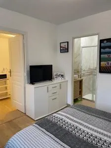 Cosy studio, lit double - Bel Air