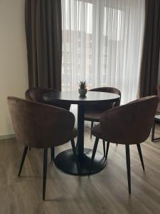 7th floor apartament, free parking