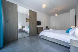 Private duplex home in the heart of St Julians