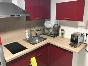 Chambre lit double, espaces partagés, 10km de Paris, 2 km du métro