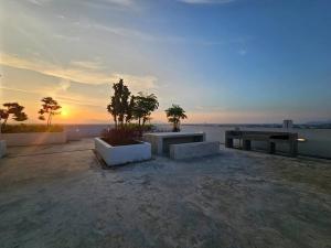 Kuching Podium Opposite Mall 3BR free parking with Pool A2