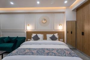 Elegent Studio On Golf Course Road @ Sterling