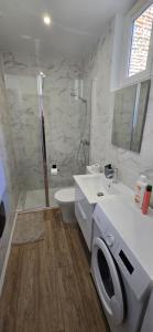 Appartement moderne et contemporain, Wifi, 2 pers