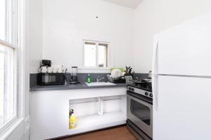 Port Huron Temp Stays - Apartment 6