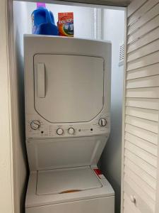 Cozy Studio Bungalow Steps To Armature Works