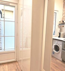 Appartements Eiffel Tower studio with patio : photos des chambres