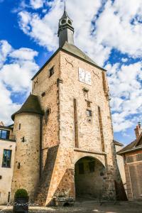Hotels Logis Hotel La Tourelle du Beffroi : photos des chambres