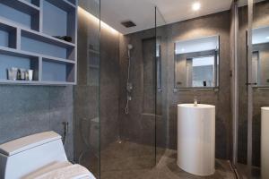 Tropics Kamala Hill View Suite CTG D707, near Beach and Fantasea