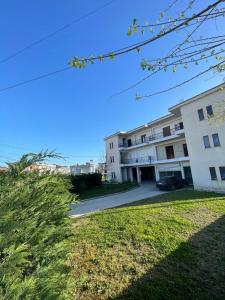 Villa VSV:Second Flat+Parking