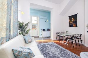 Two-room apartment in Como Center