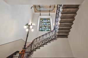 Three-room apartment in Como center