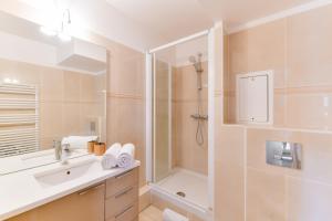 EXIGEHOME-Comme une maison avec jardin et parking privé