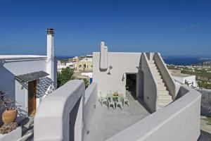 Pyrgos Terrace House Santorini Greece