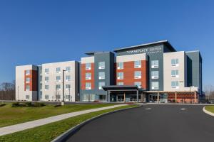 TownePlace Suites by Marriott Geneva at SPIRE Academy