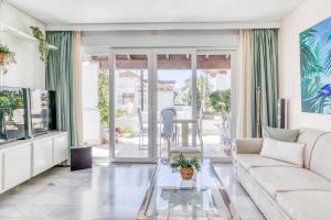 Hanami Alcazaba Beach Duplex Sea View