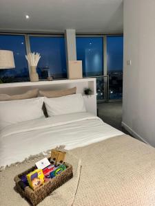 Birmingham City Centre High Rise Apartment Rotunda