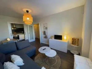 Apartamento a un paso de la playa en Ares con piscina y parking - Ares