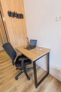 Poblado, Modern studio, coworking, AC, Gym 1411