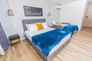 Poblado, Modern studio, coworking, AC, Gym 1411