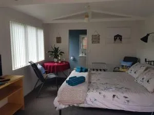 Garden Studio - Tarukenga