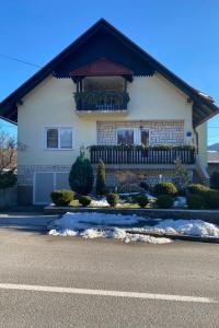 Apartments with parking space Mrkopalj, Gorski kotar - 19212