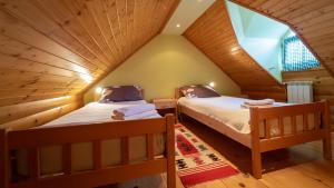 Apartments with parking space Mrkopalj, Gorski kotar - 19212