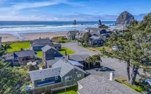 Odyssey - Cannon Beach - Meredith Lodging - كانون بيتش