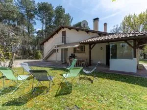 Maison landaise rénovée, 6 pers: proche lac, plage, surf, jardin, terrasse, vélos et ménage inclus - FR-1-319-545 - Enhil
