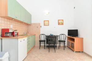 Ferienwohnung für 3 Personen ca 30 qm in Fažana, Istrien Istrische Riviera
