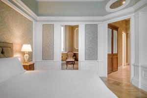 Premium Deluxe King  room in Hotel Palacio del Retiro Autograph Collection