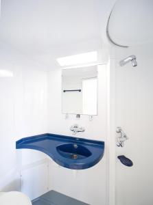 Twin Room with Private Bathroom room in Generator Berlin Prenzlauer Berg