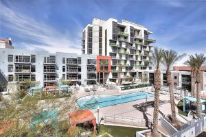 Loft Lv8 ※ Elegant Urban Oasis in Downtown Vegas
