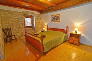 Ferienhaus mit Privatpool für 5 Personen ca 100 qm in Svetvincenat, Istrien Binnenland von Istrien