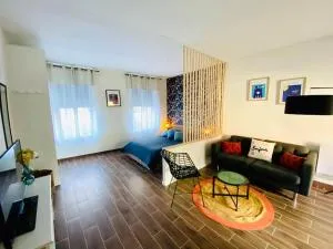 Studio d’hôtes avec piscine « Le Clos n°6 » - Unchair