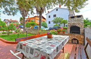 Ferienwohnung für 5 Personen ca 55 qm in Novigrad, Istrien Istrische Riviera 