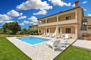 Ferienwohnung für 6 Personen ca 120 qm in Dvori, Istrien Istrische Riviera - Kolumbera