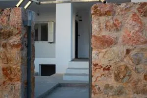 Ariadnis Spacious 3Bd home, 10 mins to Airport, Port, Beach - Pikérmion