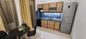 Elenas Place, free parking!!!