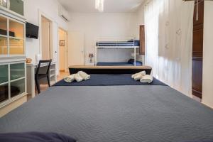 Quadruple Room with Private Bathroom