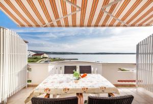Ferienwohnung für 4 Personen ca 45 qm in Kustići, Dalmatien Inseln vor Zadar