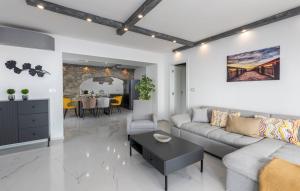 Apartman 2A 