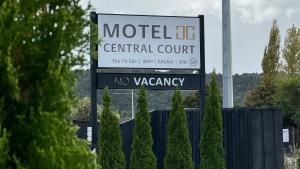 Central Court Motel